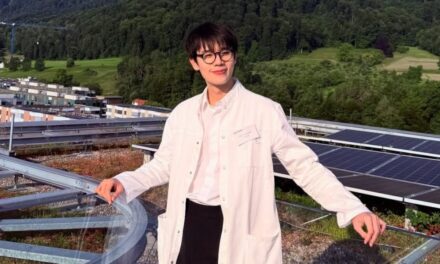 Meraih Gelar Magister, Jimmy Jitaraphol Tulis Pesan Haru di Media Sosial