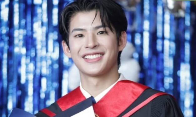Buat Bangga! Mark Pakin Berhasil Raih Gelar Magister di Tengah Kesibukannya sebagai Artis