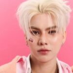 Fort Thitipong Unggah Potret Tampan di Depan Rumah Baru Miliknya