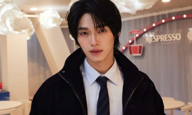 Tampil Elegan di ‘Busan International Film Festival (BIFF)’, Pesona Win Metawin Kenakan Bros Senilai 2,2 Miliar Rupiah